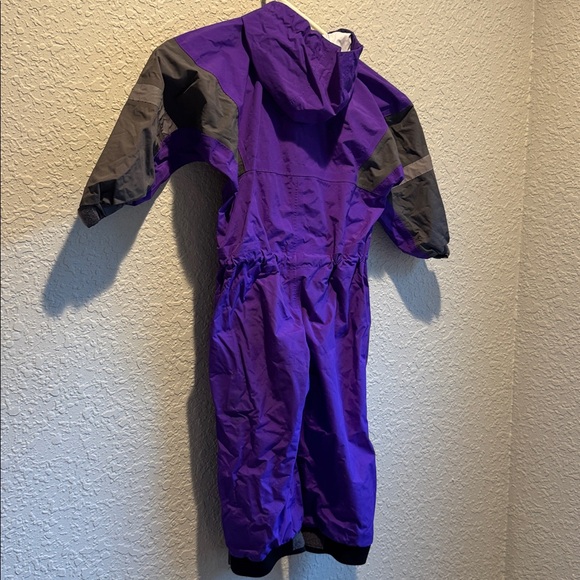 Oaki child size 4/5 rain suit - Picture 3 of 6